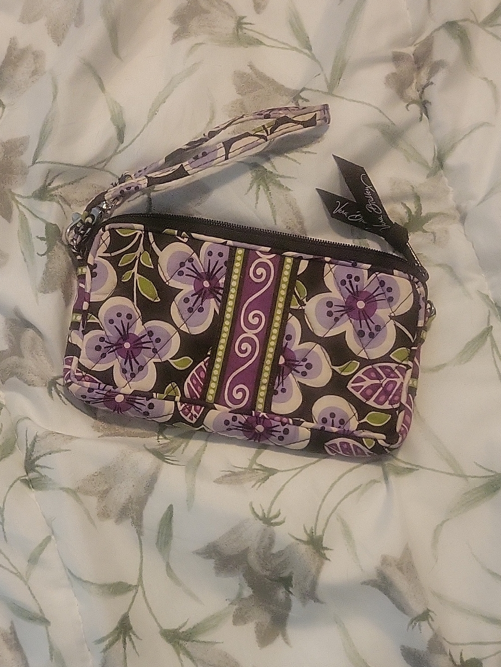 Vera Bradley NWOT Purple Floral Wristlet with Green Accents